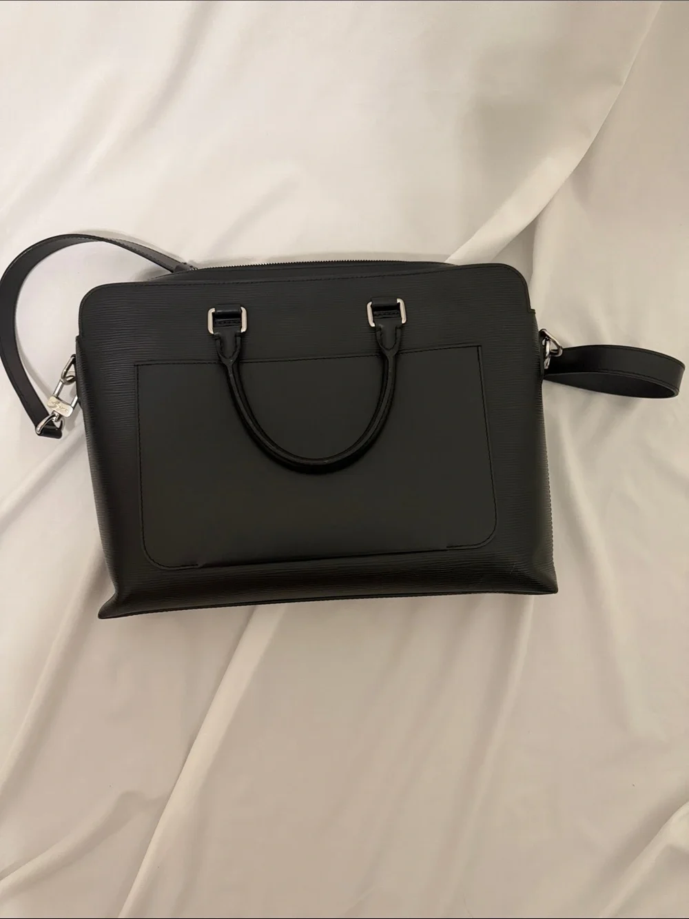 Louis Vuitton 2011 Epi Bassano GM Business Bag - Black